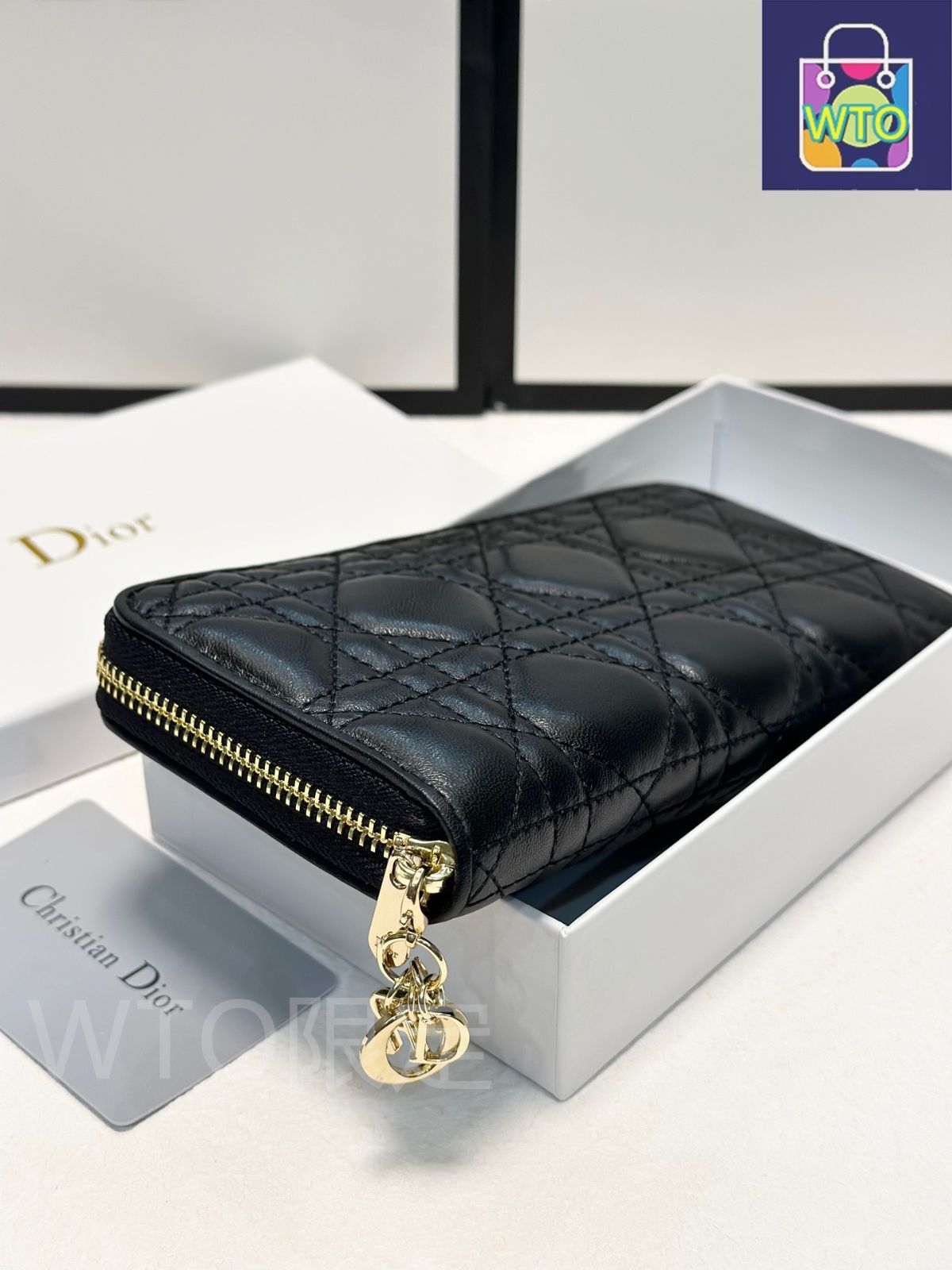 今日特価】DIOR 最新モデル 人気爆発！送料無料で今の在庫はお得