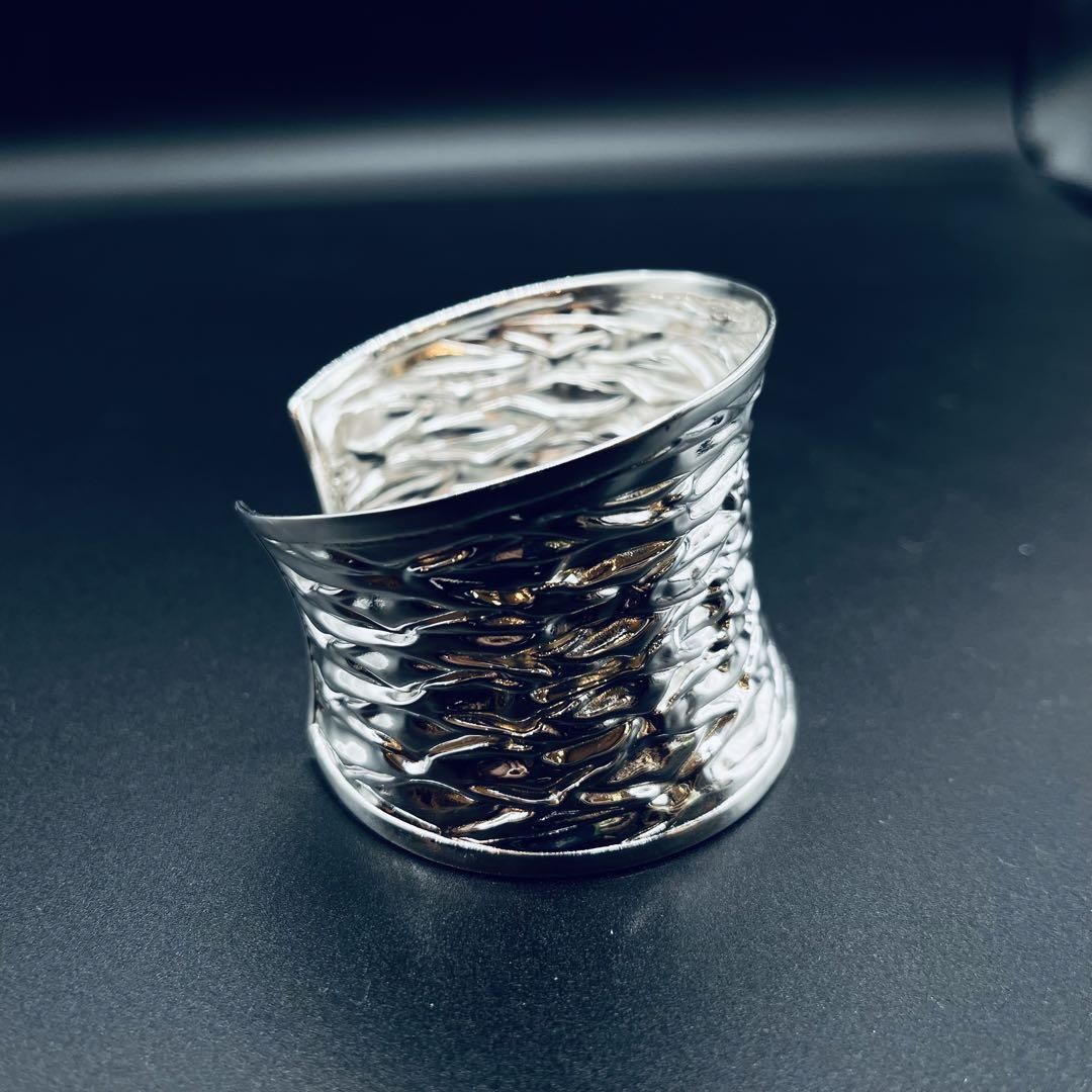 バングル 一点物 カレンシルバー カレン族 銀純度97% 超レア