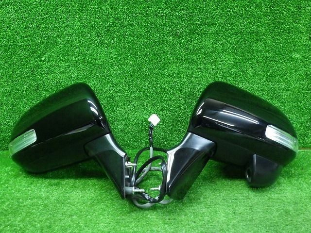 ヴォクシー ドアミラー 左右 ZRR70/75 比較的綺麗 カラー202 9P 250610213