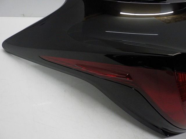 トヨタ ヤリス MXPA10/KSP210 後期純正フロントグリル 新品 ヤリス