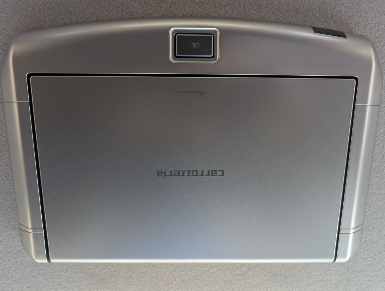 メモリーナビ フリップダウンモニター