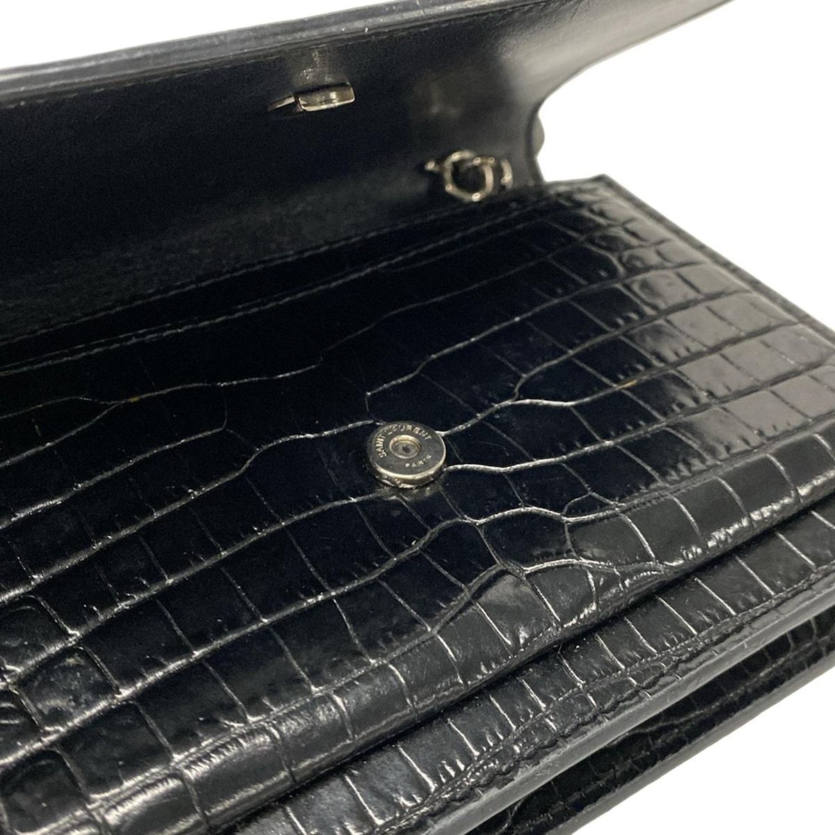 ダークネイビー