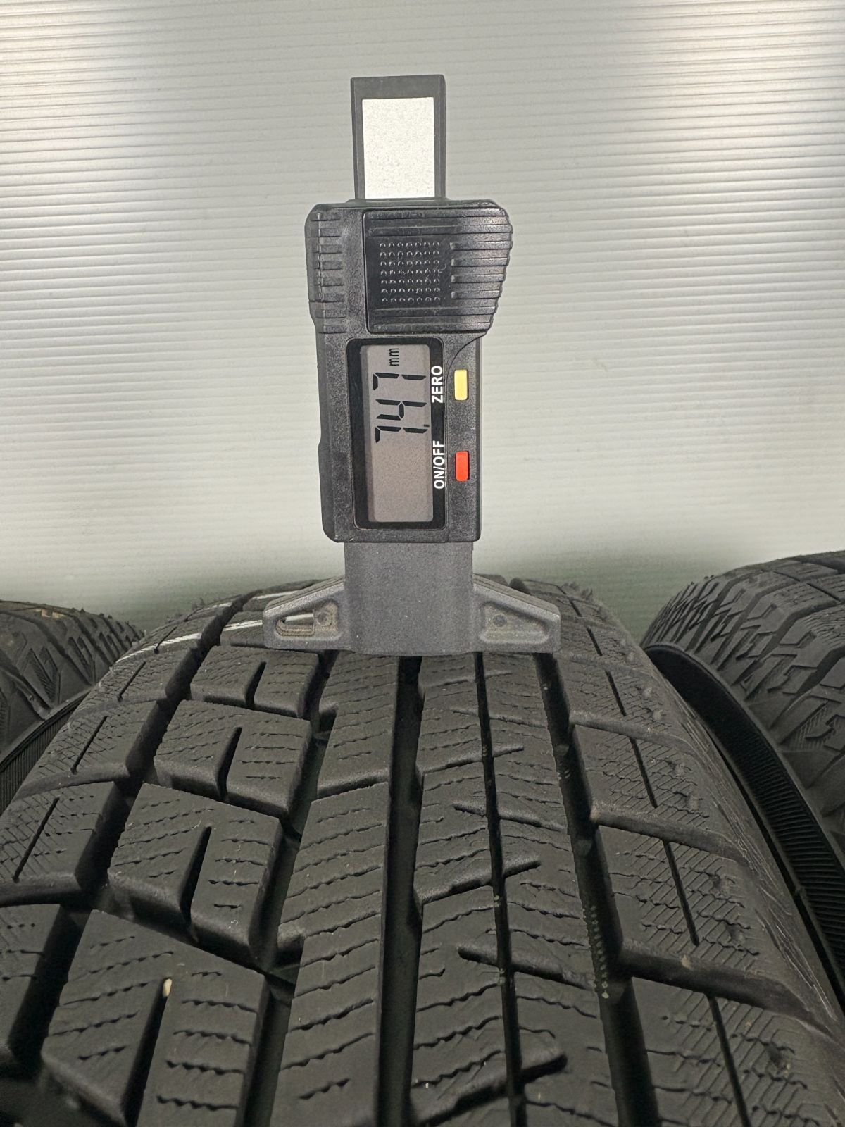 送料無料 155|65R13