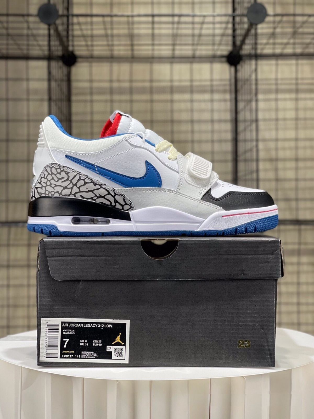 お値下げしました??即購入?? Nike Air Jordan legacy aj312 LOw