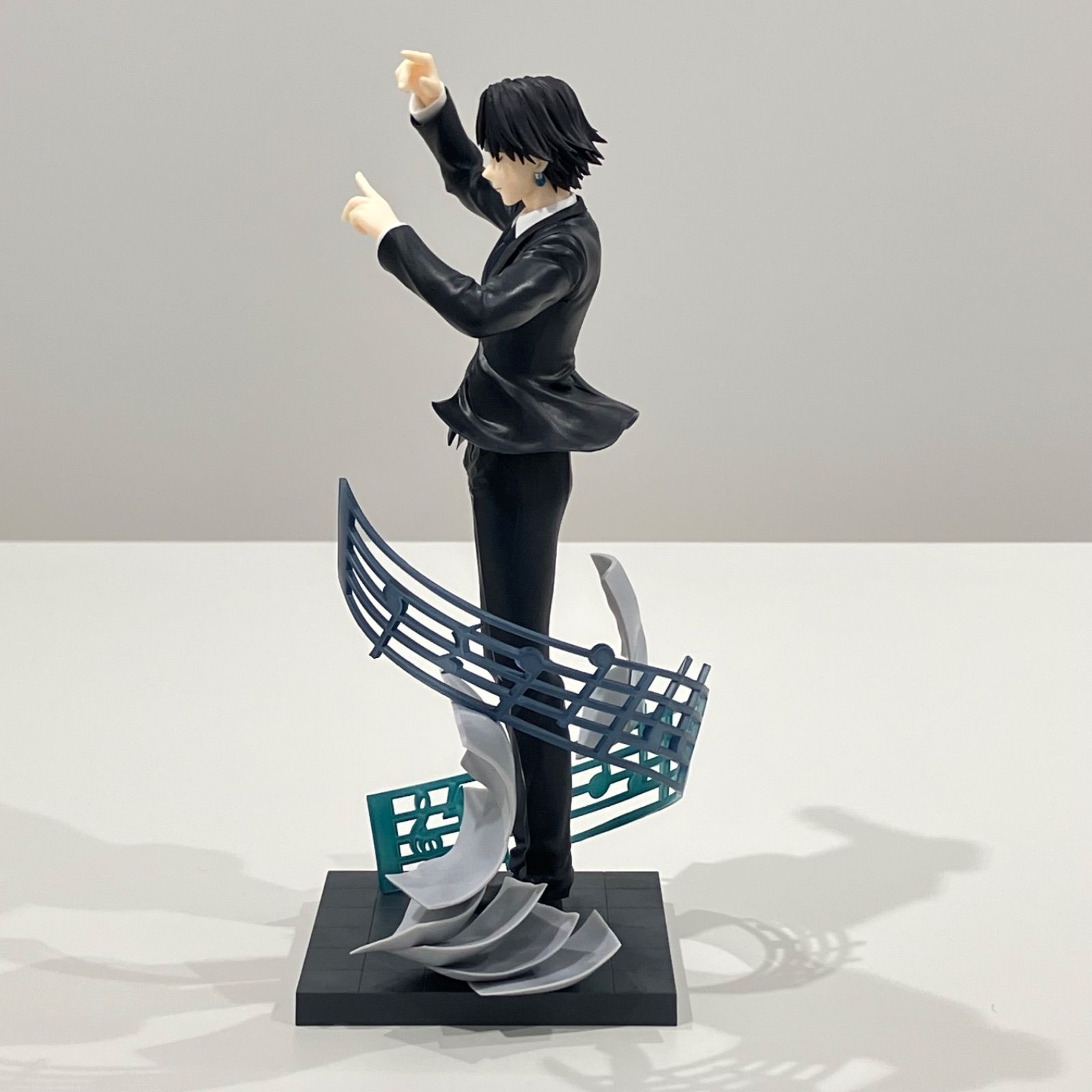 HUNTER×HUNTER クロロ 鎮魂歌 フィギュア Amazon.co.jp: クロロ フィギュア HUNTER×HUNTER Exceed