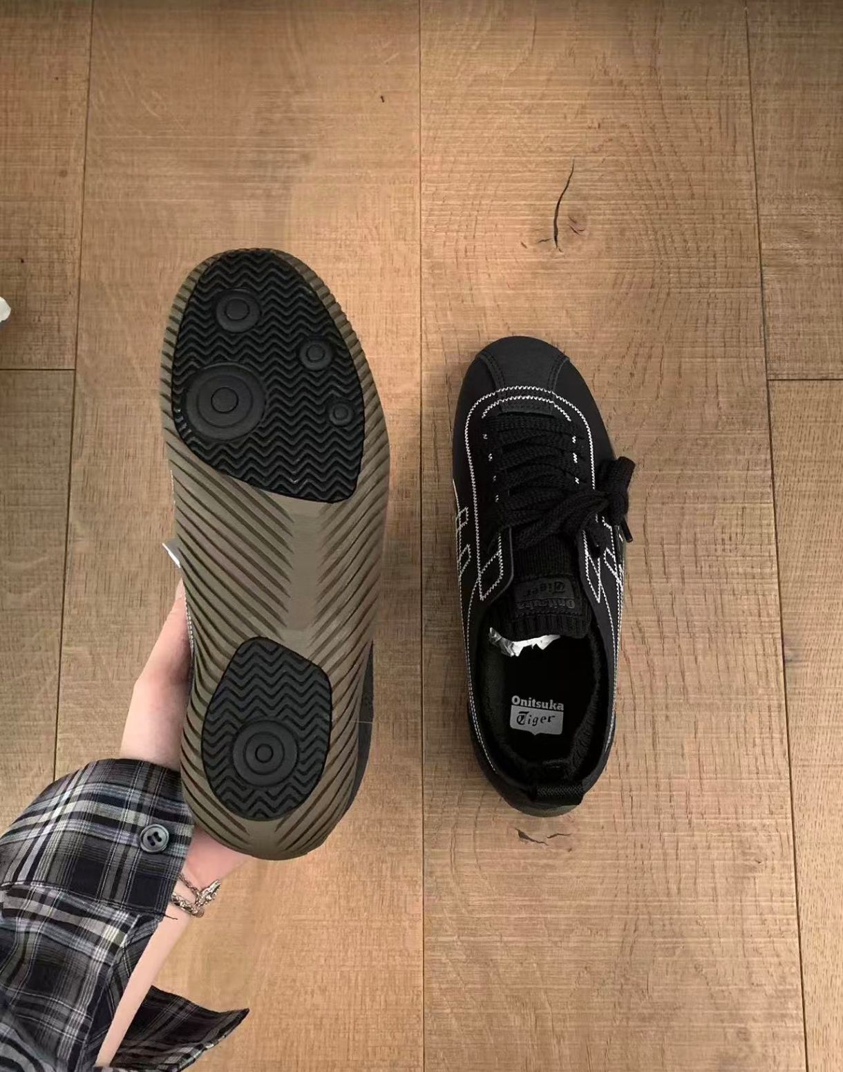 ！未使用品！Onitsuka Tiger 黒 スニーカー Onitsuka Tiger MEXICO DELEGATION 