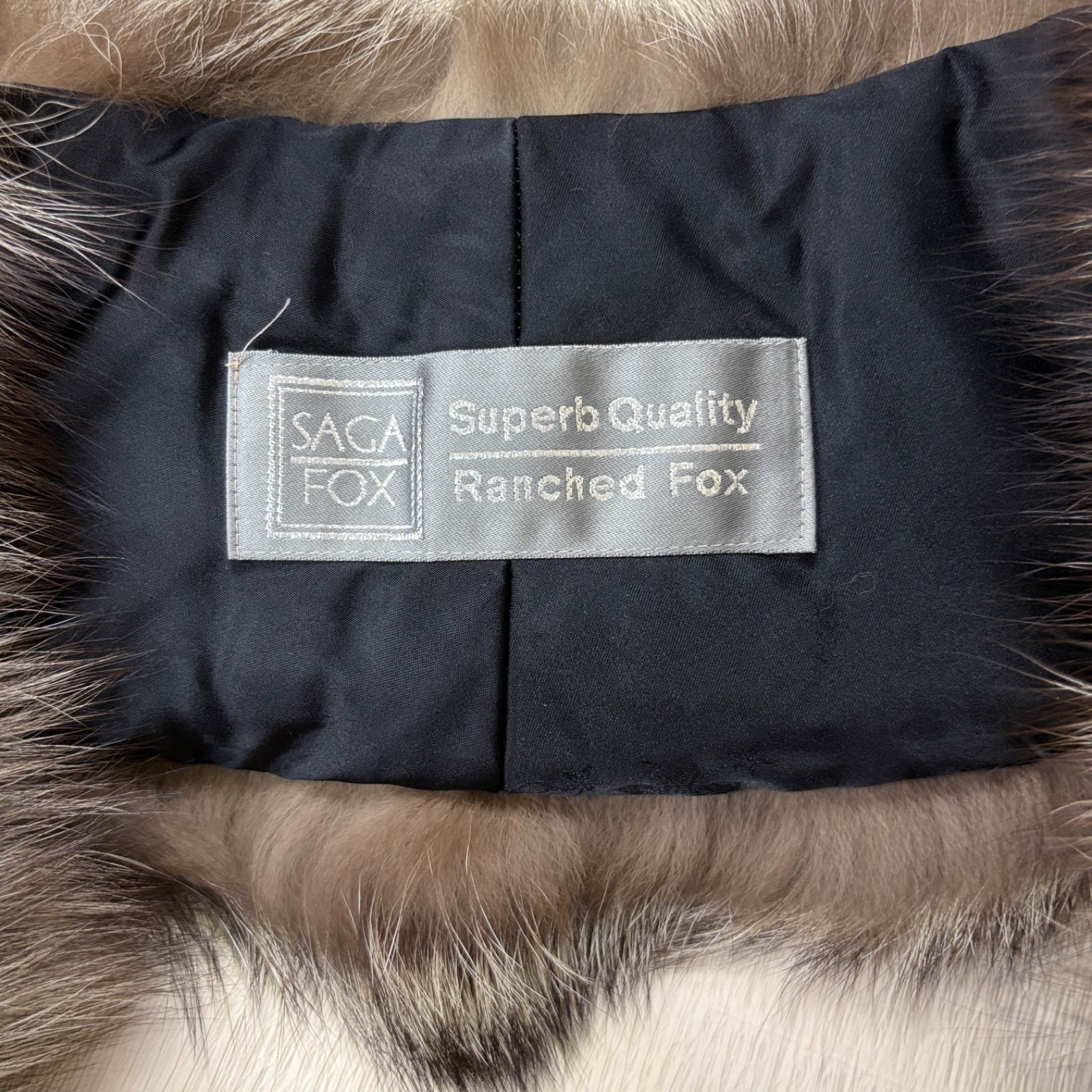SAGA FOX Superb Quality Ranched Fox Cizenne ファーショール