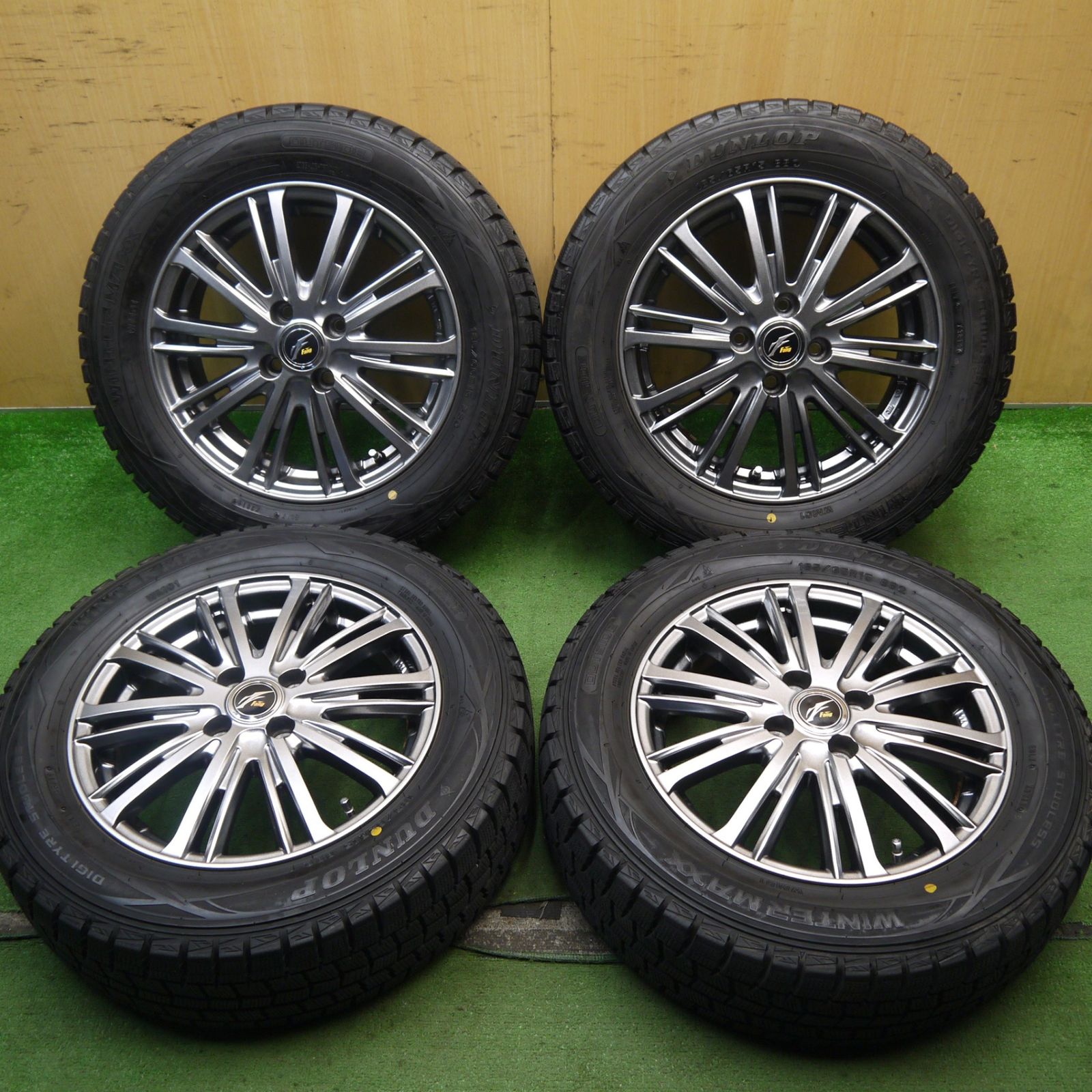 バリ溝!キレイ!9.5分スタッドレス 185/65R15 ダンロップ ウインター バリ溝!キレイ!9.5分スタッドレス 185/65R15 ダンロップ ウインター