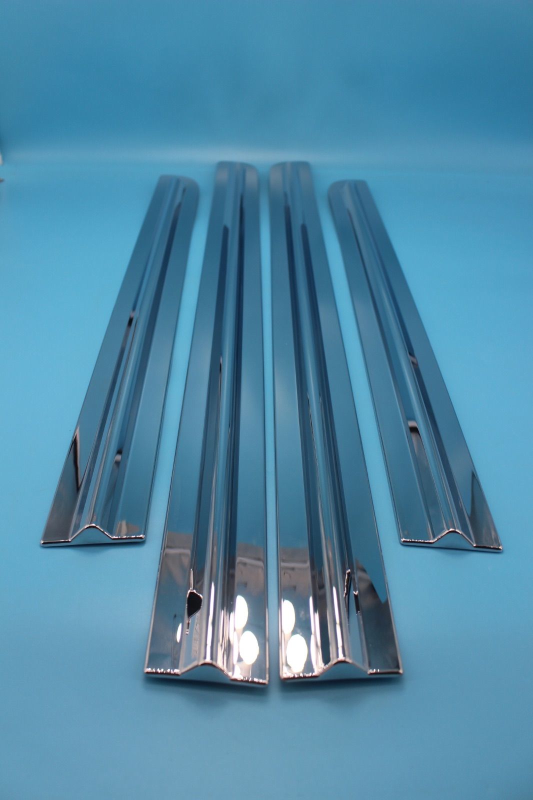 サイドガーニッシュ