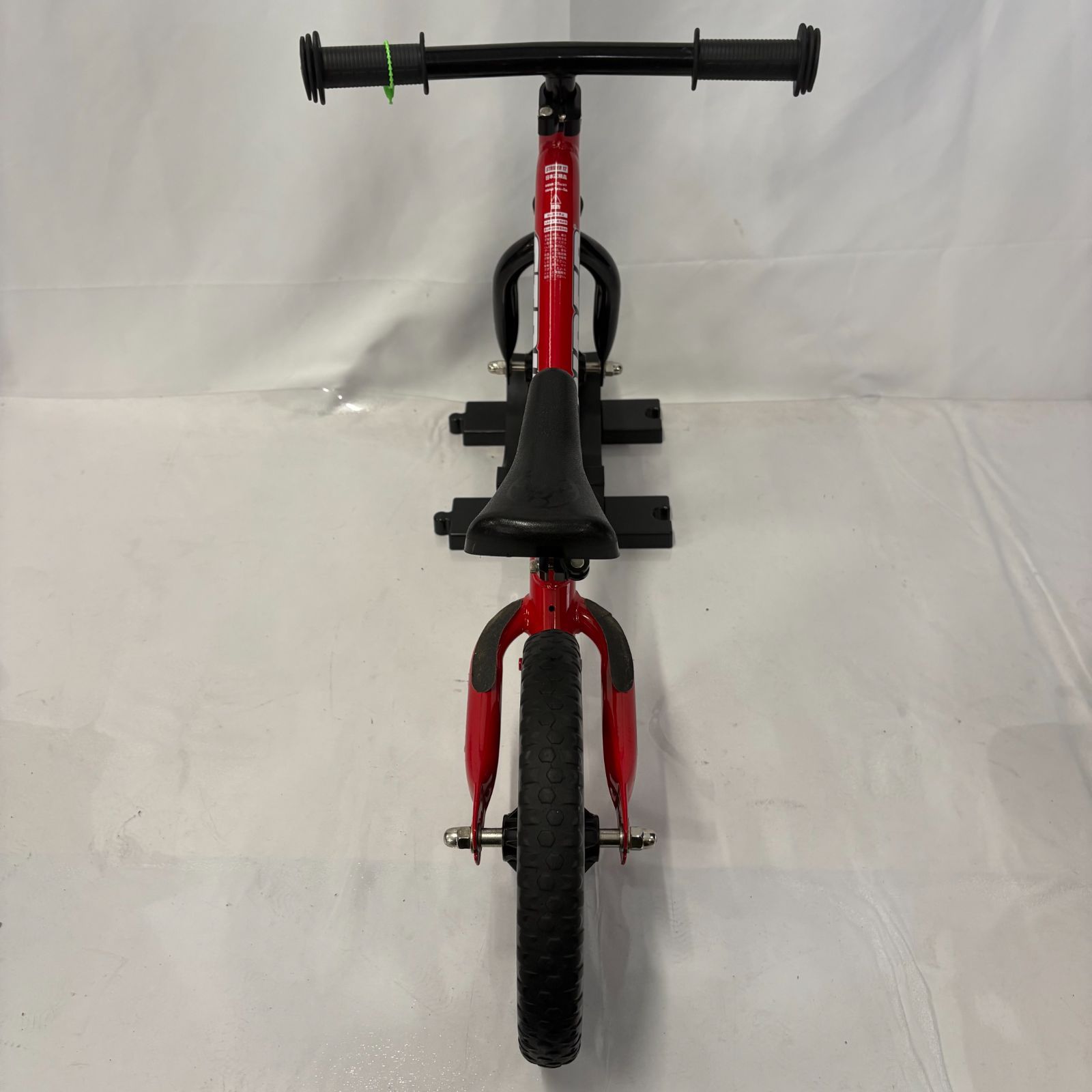 【極美品】STRIDER バランスバイク 赤 極美品】STRIDER ストライダー バランスバイク レッド 日本正規品