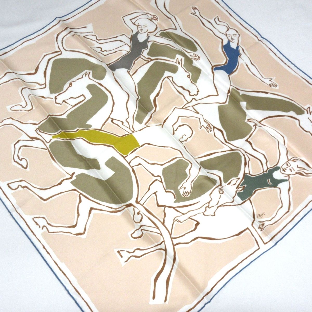 HERMES(エルメス) スカーフ美品 カレ70 ピンクベージュ×白×マルチ CHOREGRAPHIE EQUESTRE