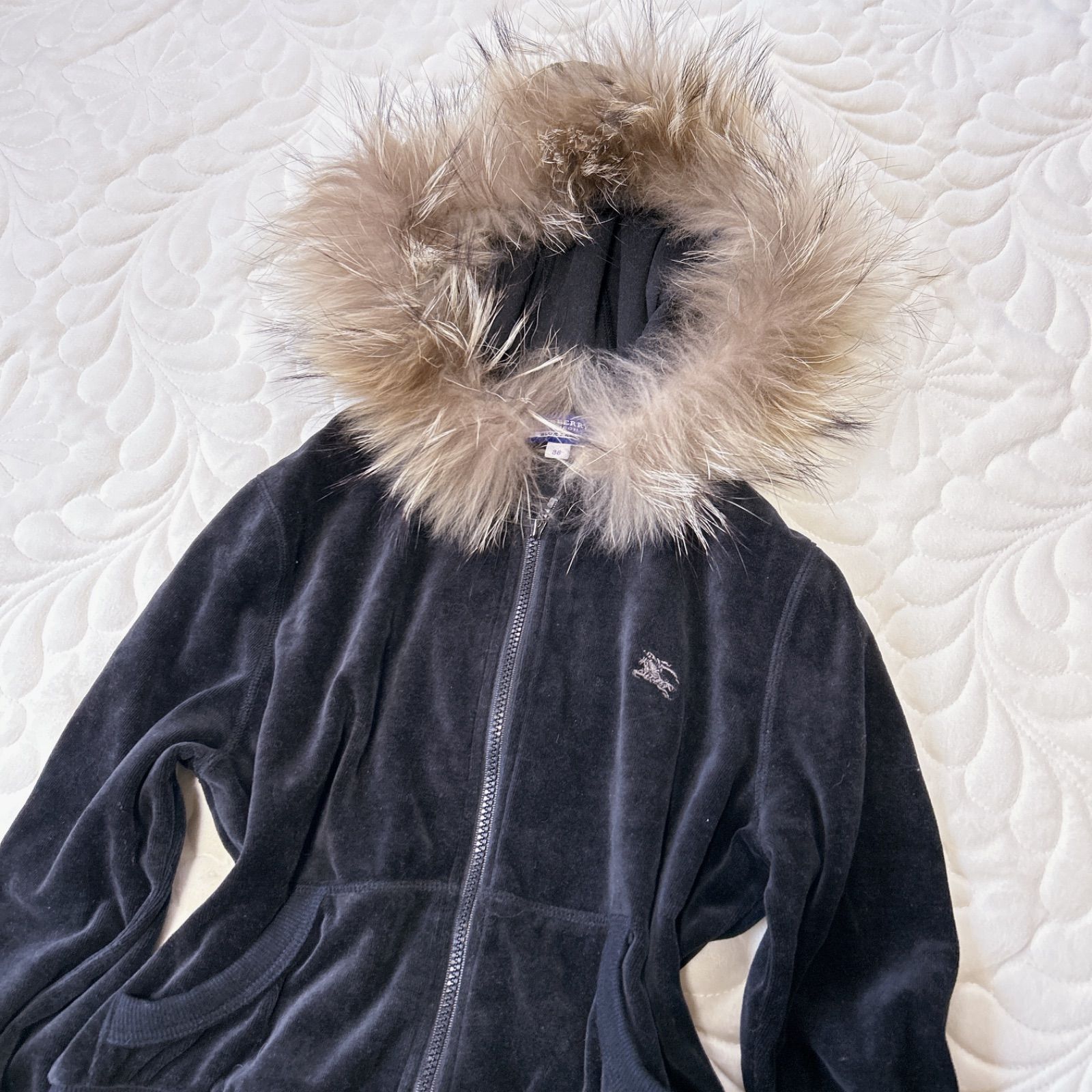 Burberry Blue Label fur jacket y2kチビtベロア Burberry Blue Label fur jacket y2kチビtベロア