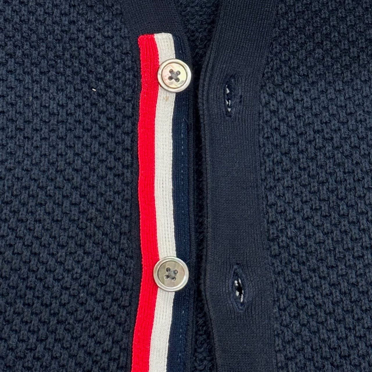 最新モデル トムブラウン Thom Browne カーディガン トリコロール 白 三越伊勢丹 | THOM BROWNE/トムブラウン_women 通販 | メリノ