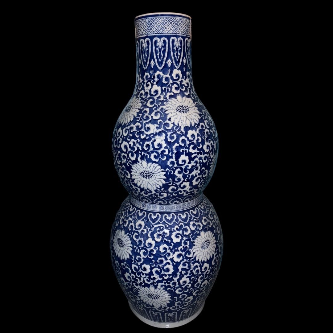 大清雍正年製 瓢箪型花瓶 壺 木製台座付き 粉彩 中国古美術品 中国古美術 色絵粉彩細密 花瓶 瓢箪形花器 壺 ひょうたん骨董