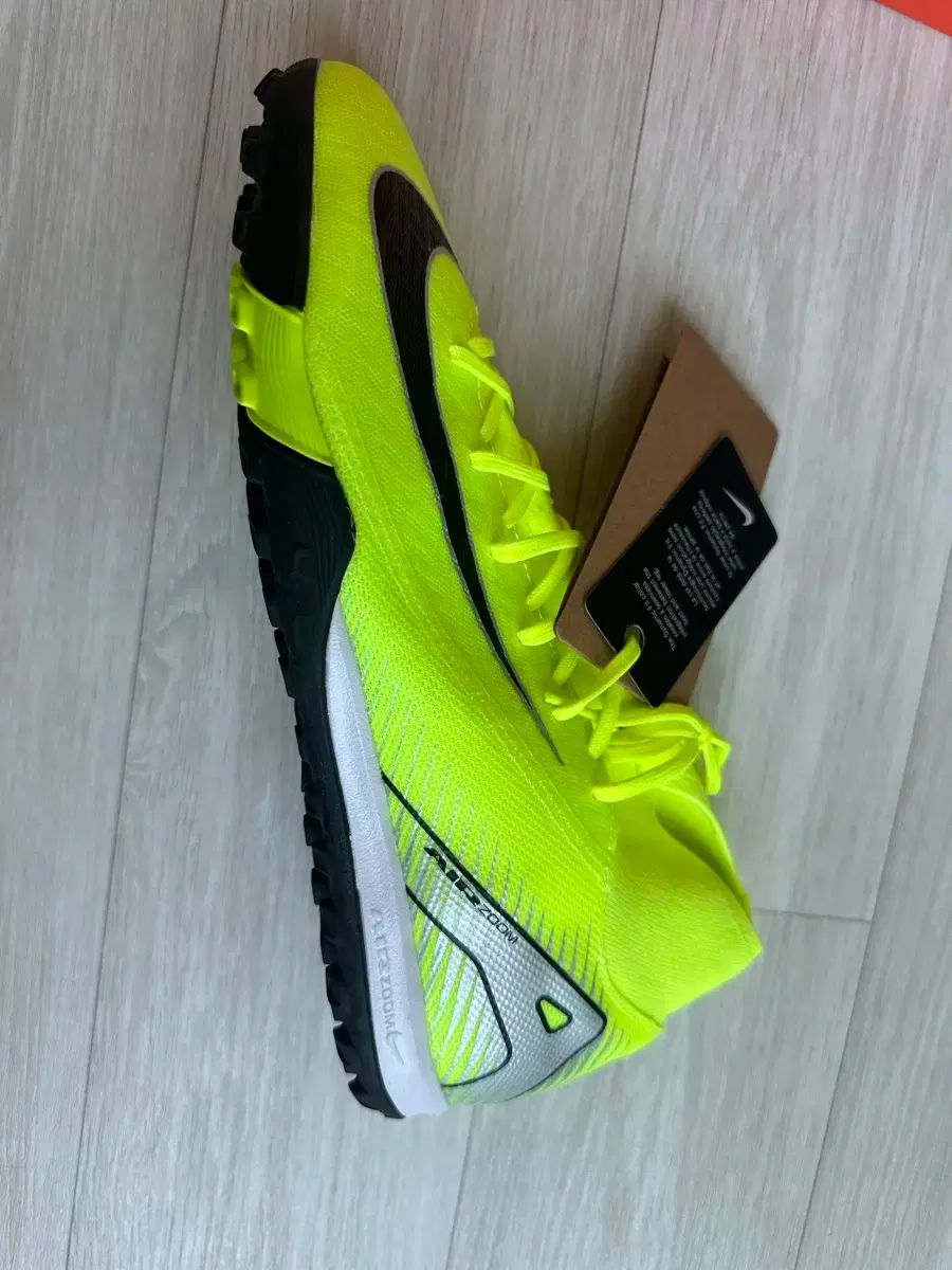 NIKE(ナイキ) マーキュリアル サッカーシューズ 275 新品