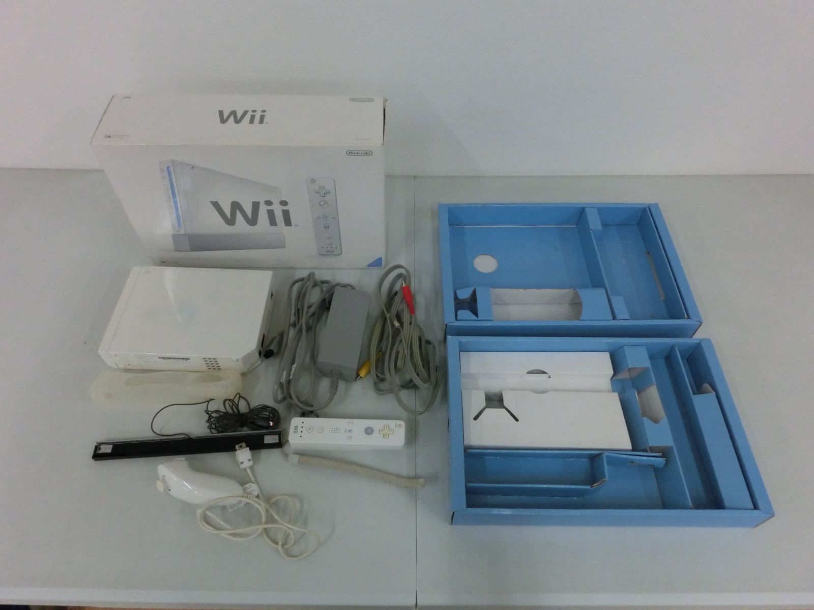 TAKA43-47】☆ Nintendo 任天堂 Wii RVL-001 本体 周辺機器 ジャンク品