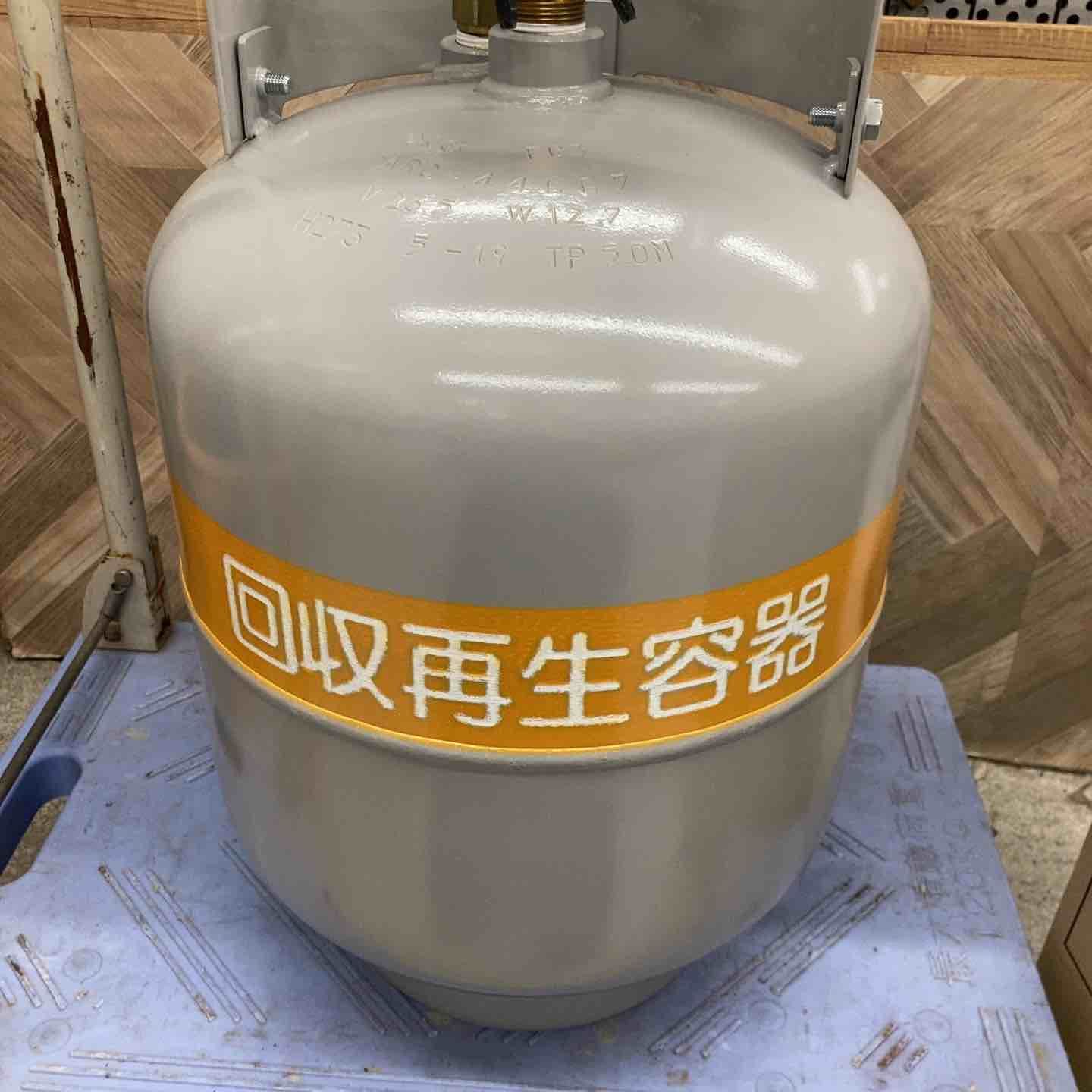 アサダ フロン回収ボンベ フロートセンサー付 24L 無記名 TF057 アサダ フロン回収ボンベ フロートセンサー付 24L 無記名 TF057