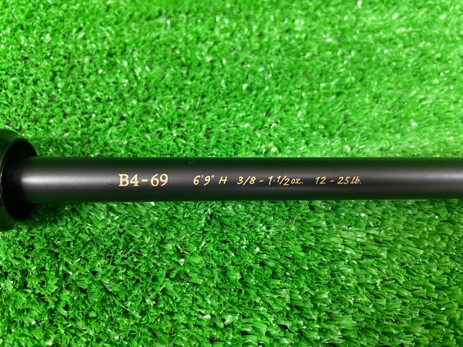 B4-69 み