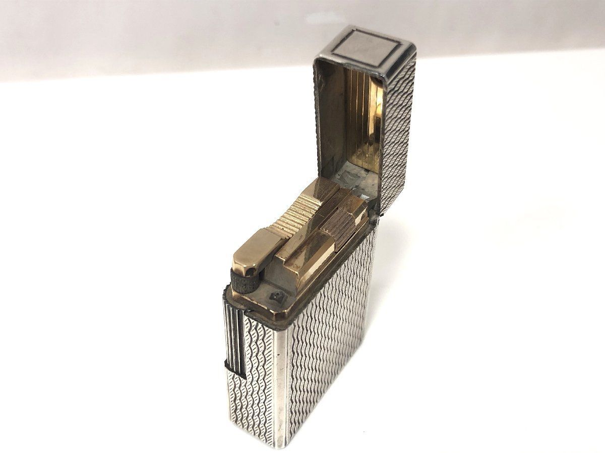 ☆S.T.Dupont S.T.デュポン ガスライター 波模様 シルバー色