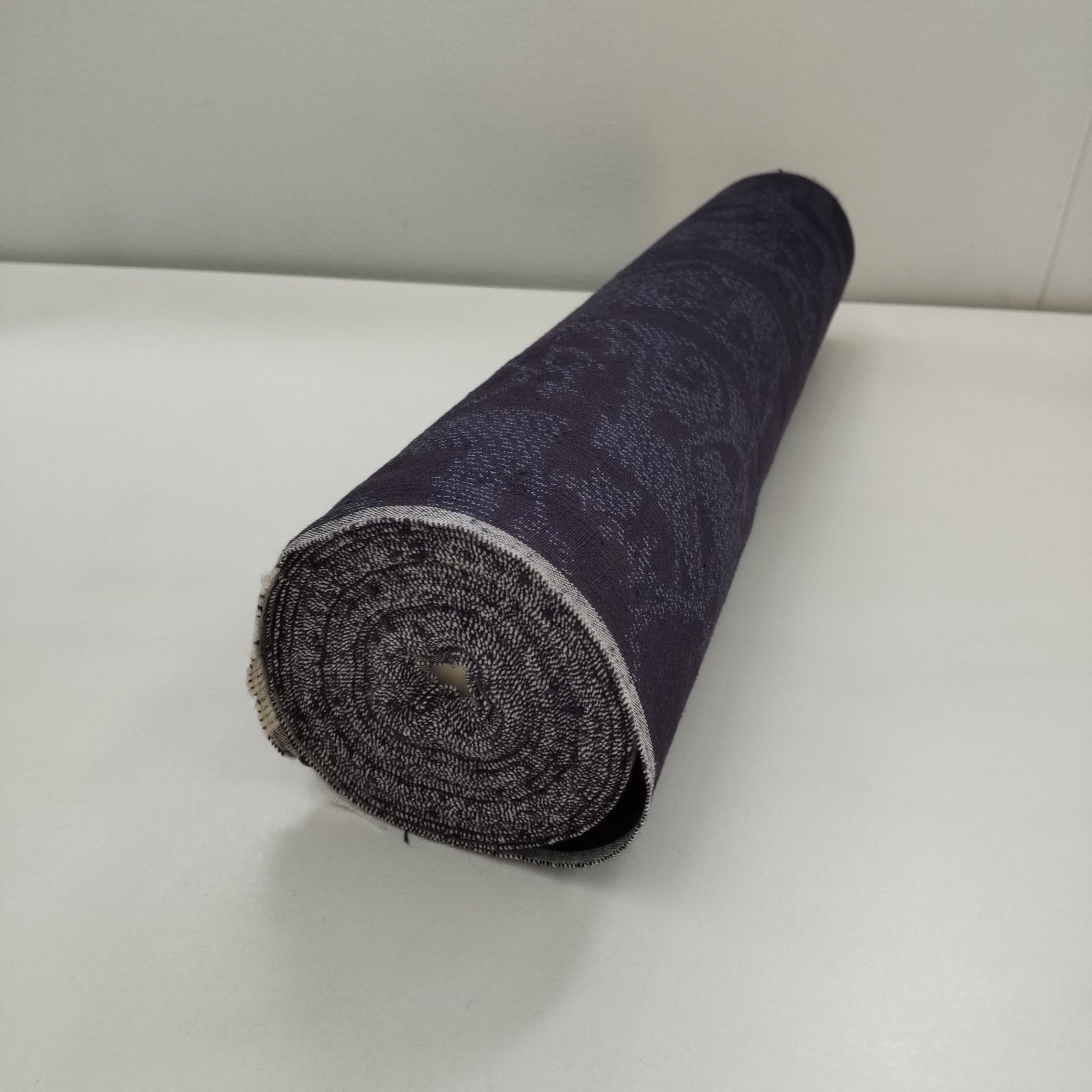 結城紬の反物、一反。 0429150122_644cb2b2c67df.jpg