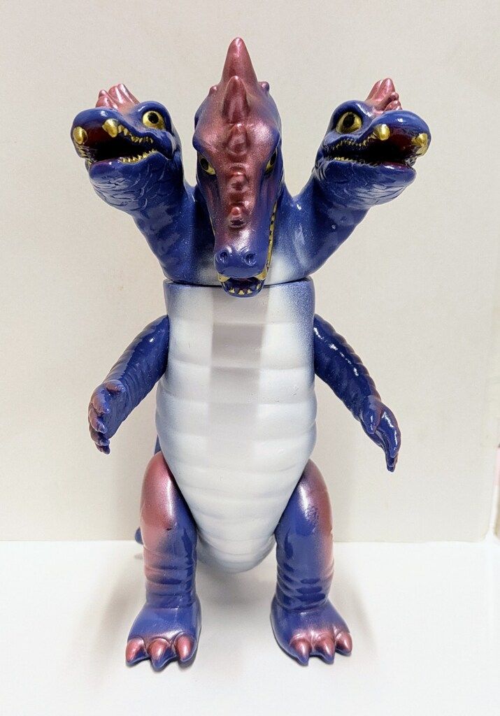 スペクトルマン 三つ首竜 108体限定 シリアル入り CCP ZERO 三つ首