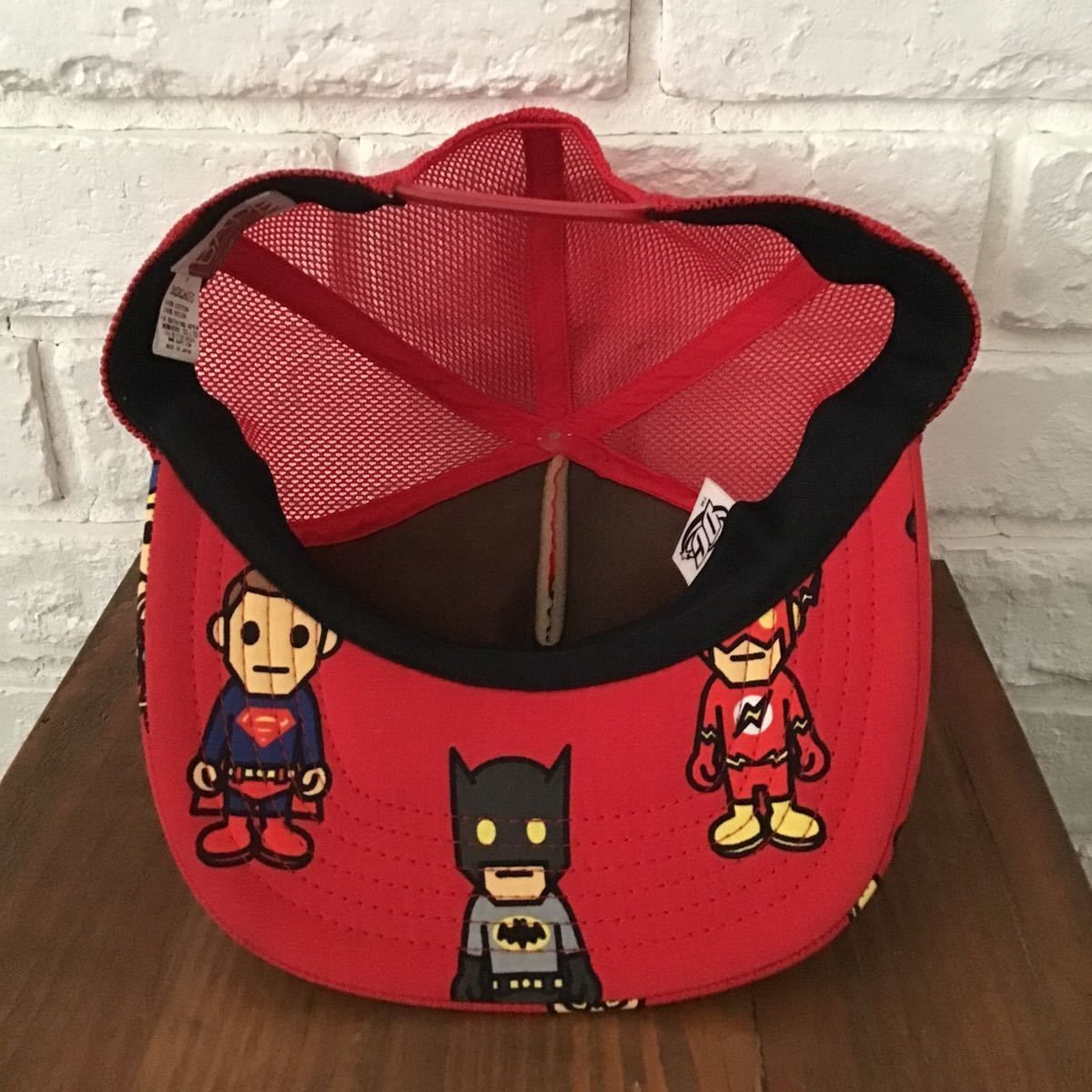 ★美品★ DC Comics × BAPE メッシュ キャップ trucker hat red a bathing ape cap エイプ ベイプ  アベイシングエイプ NIGO