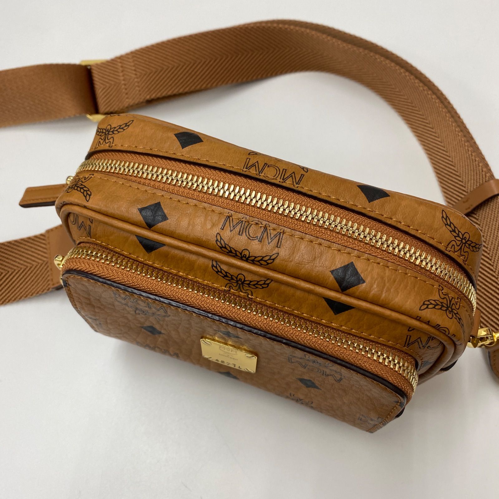 極美品】MCM スモール クロスボディバッグ ヴィセトス MCM（エムシー