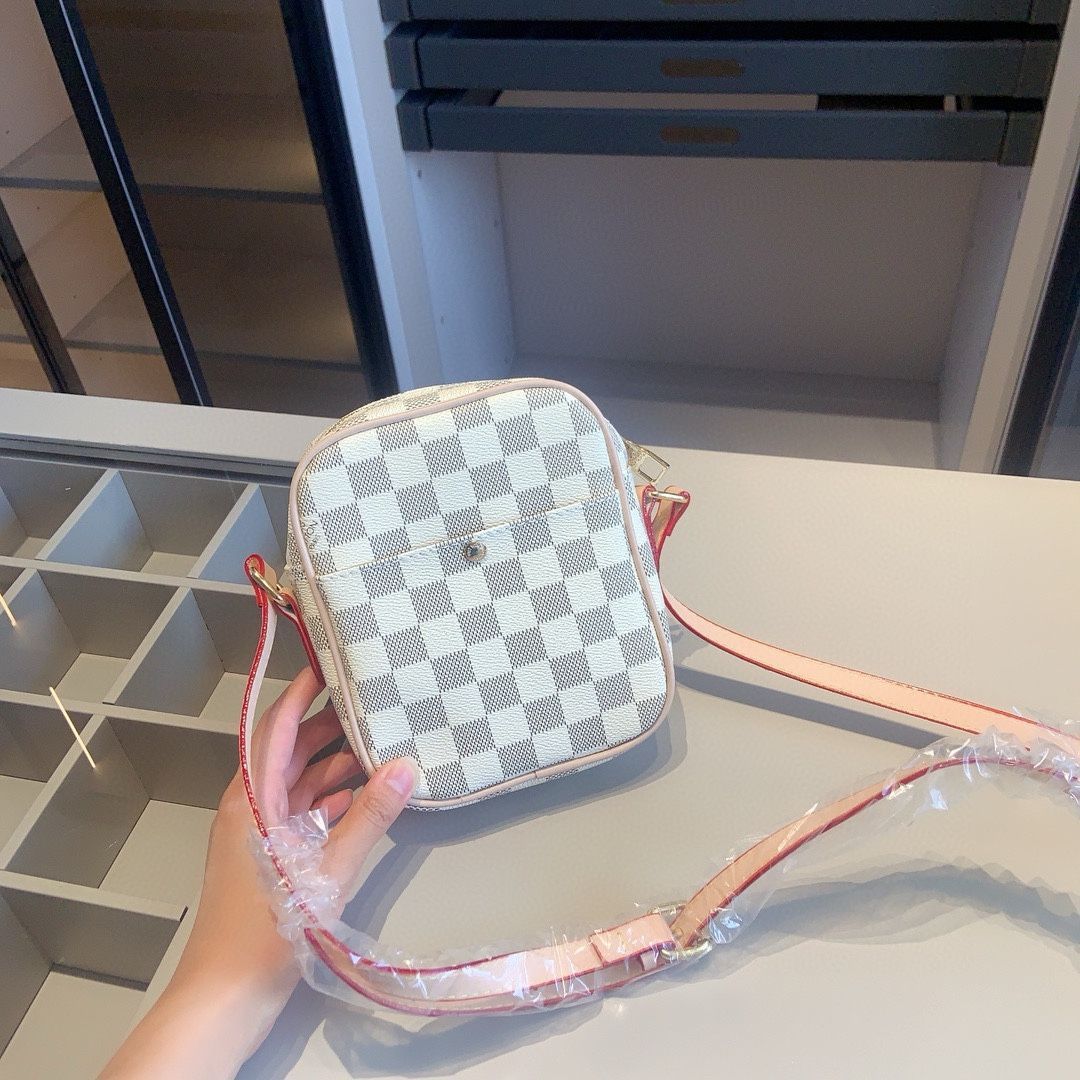 極美品 ☆ルイヴィトン LV ランドセル バッグを斜めにしま ショルダーバッグ 財布 - メルカリ