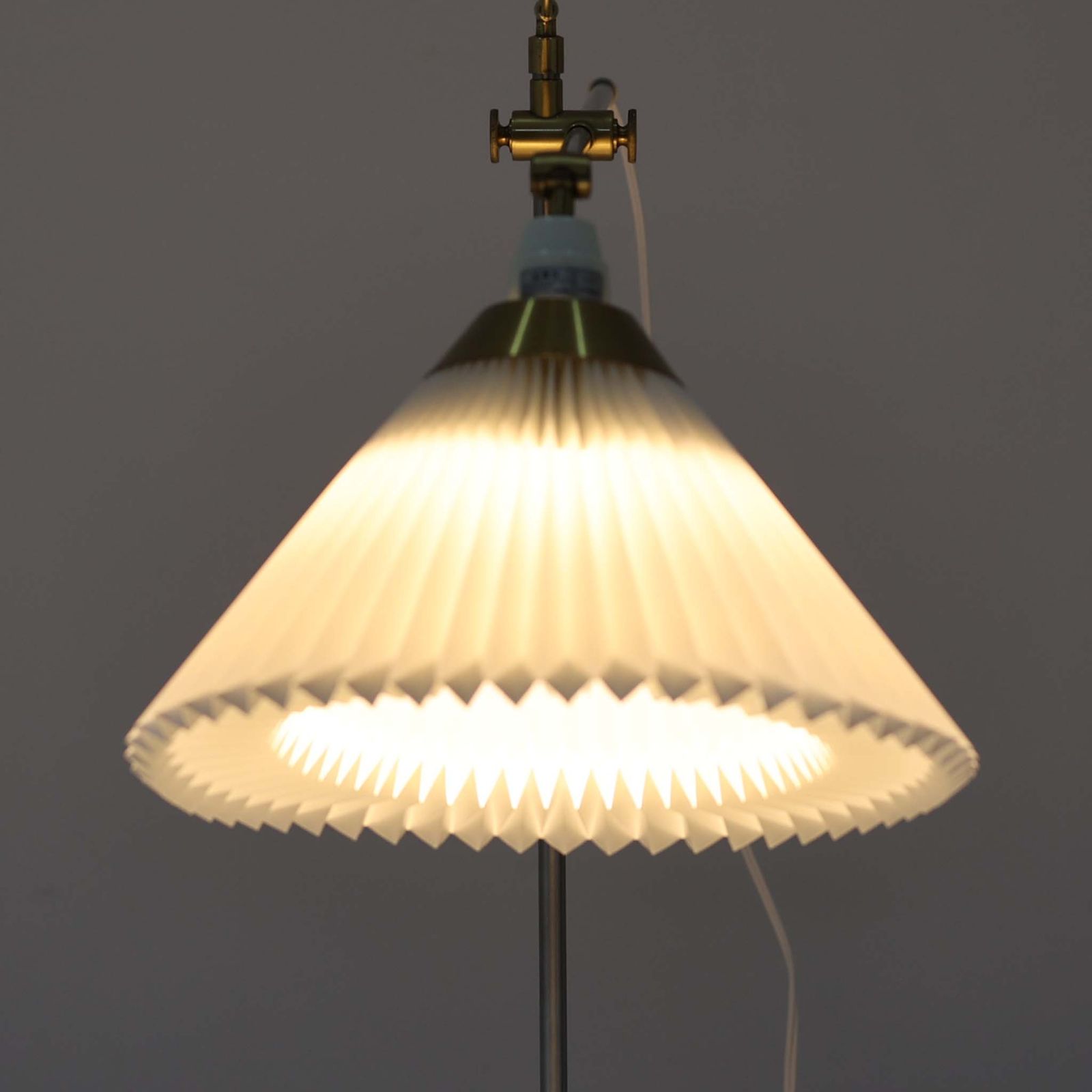 テーブルランプ Model