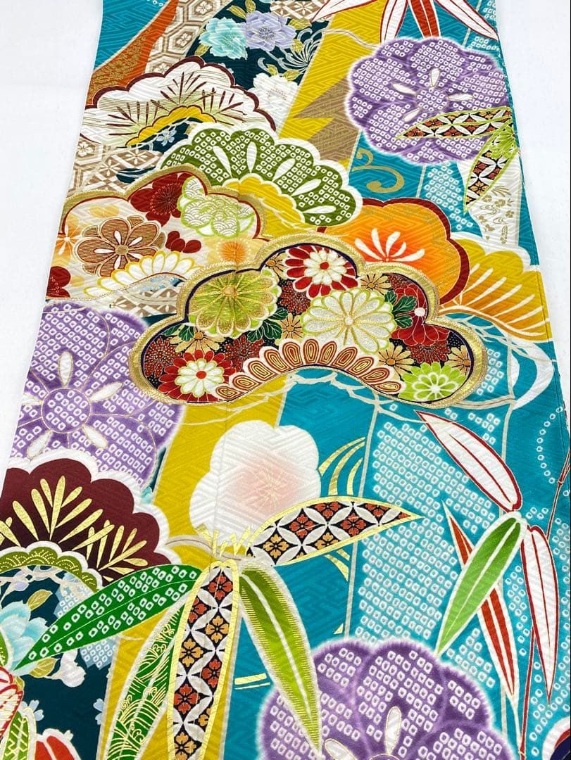 振袖 豪華 刺繍 金駒 金彩 紋意匠 身丈171cm - メルカリ