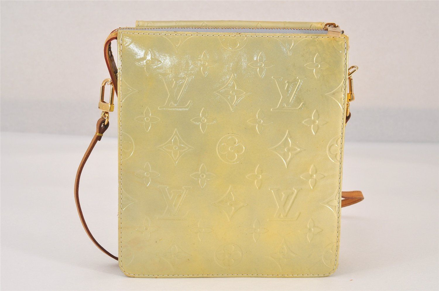 １週間限定 美品【LOUISVUITTONルイヴィトン】モット モノグラムヴェルニ ワンショルダーバッグ ノワゼット M91136 ベージュ ルイヴィトン(LOUIS VUITTON) モノグラム・ヴェルニ ポルトモネ・ビエ