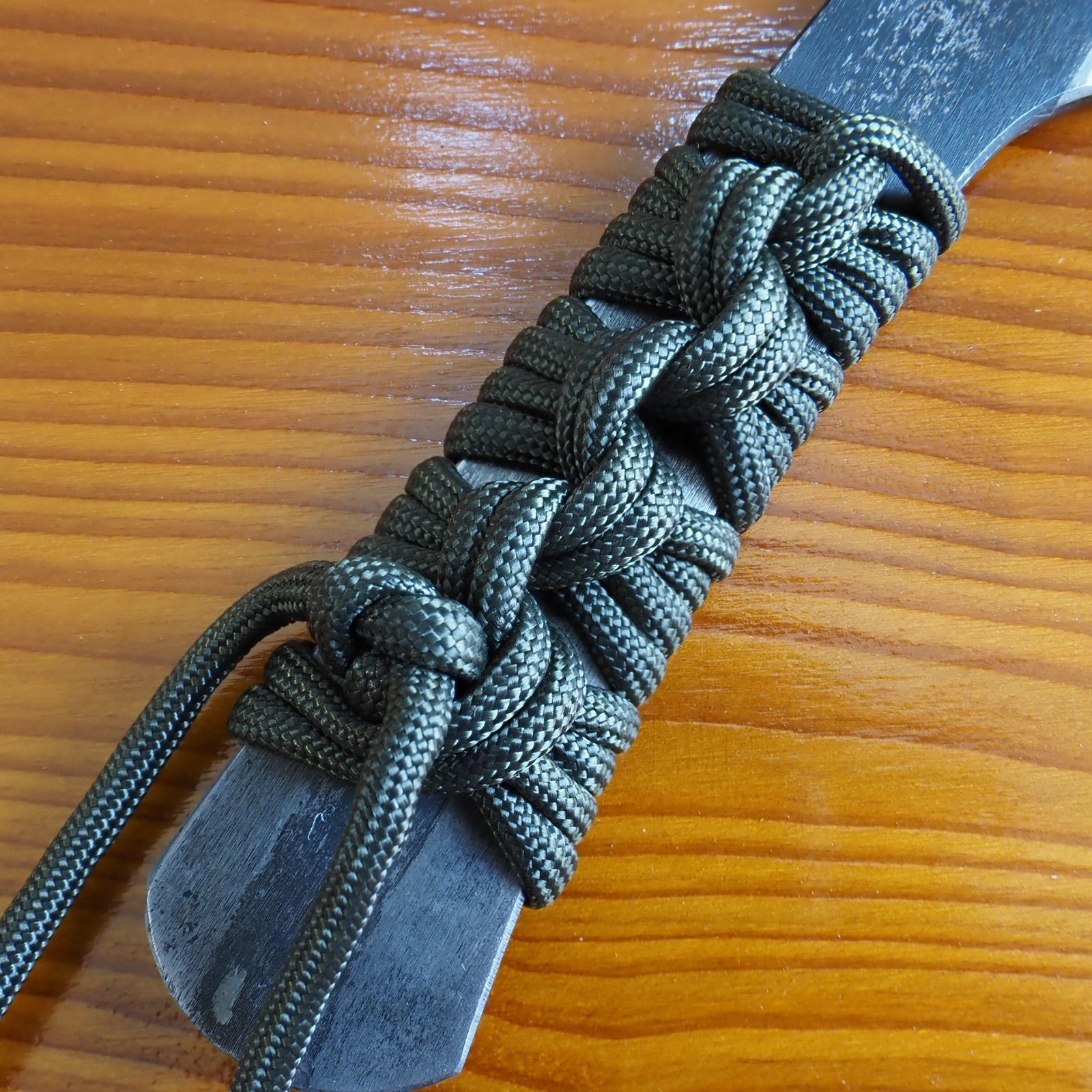 堺鍛冶士 土井逸夫作 焔カスタムナイフ 120mm カーキグリーンコード 青