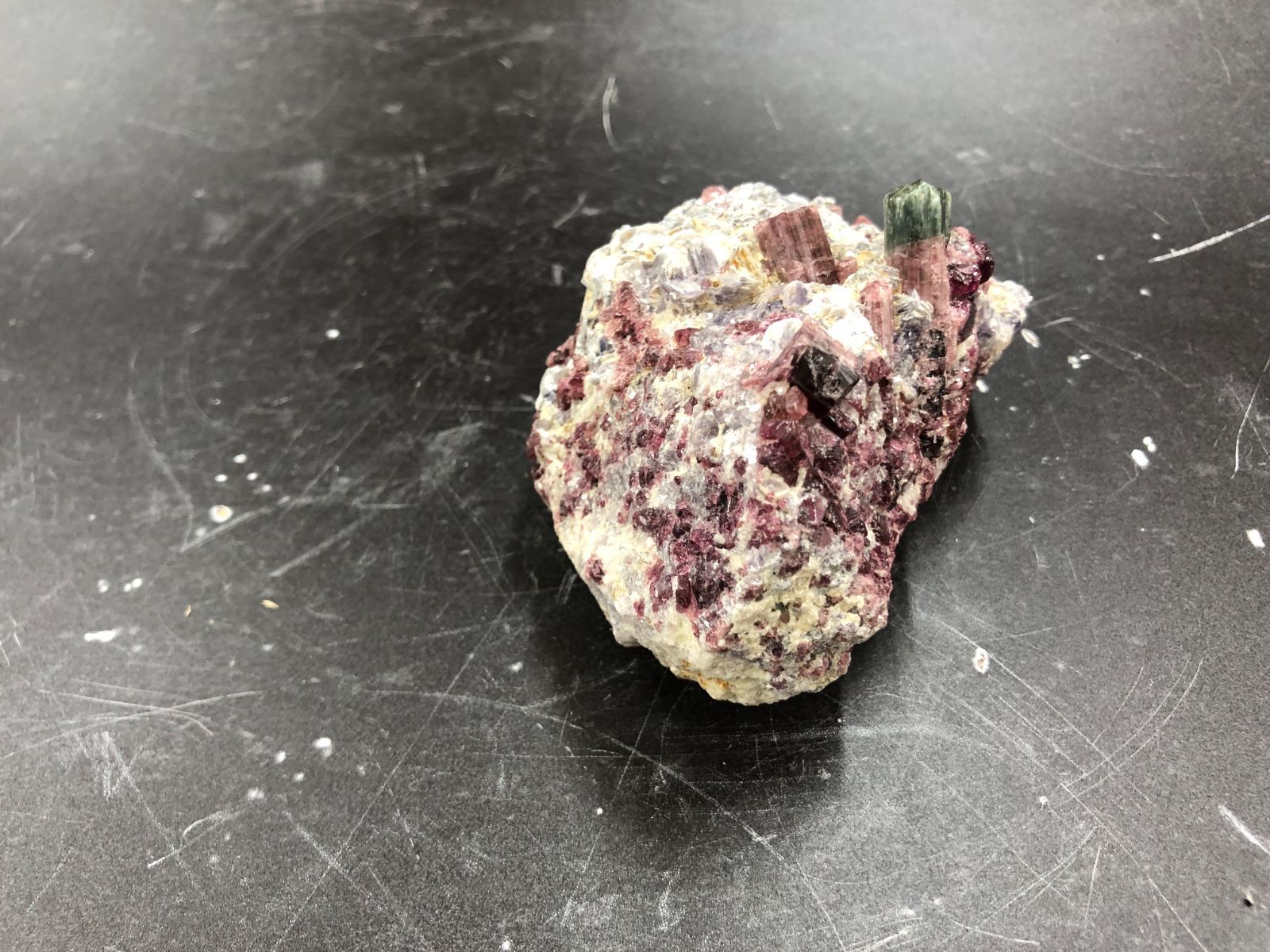 バイカラートルマリン原石