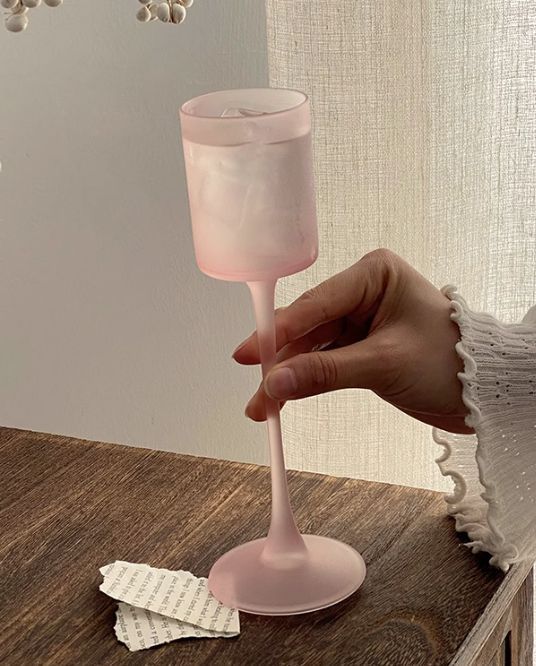エレガントピンク フロスト ワイングラス 2点セット おしゃれ モダン 感 ピンク