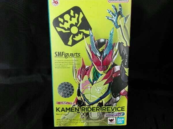 (特典付き)S.H.Figuarts 仮面ライダｰリバイス 仮面ライダｰリバイス
