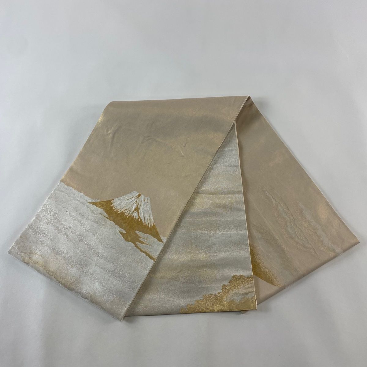 【極美品｝横山大観 じゅらく 袋帯 落款 朝陽霊峰 金糸 正絹 極美品｝横山大観 じゅらく 袋帯 落款 朝陽霊峰 金糸 正絹