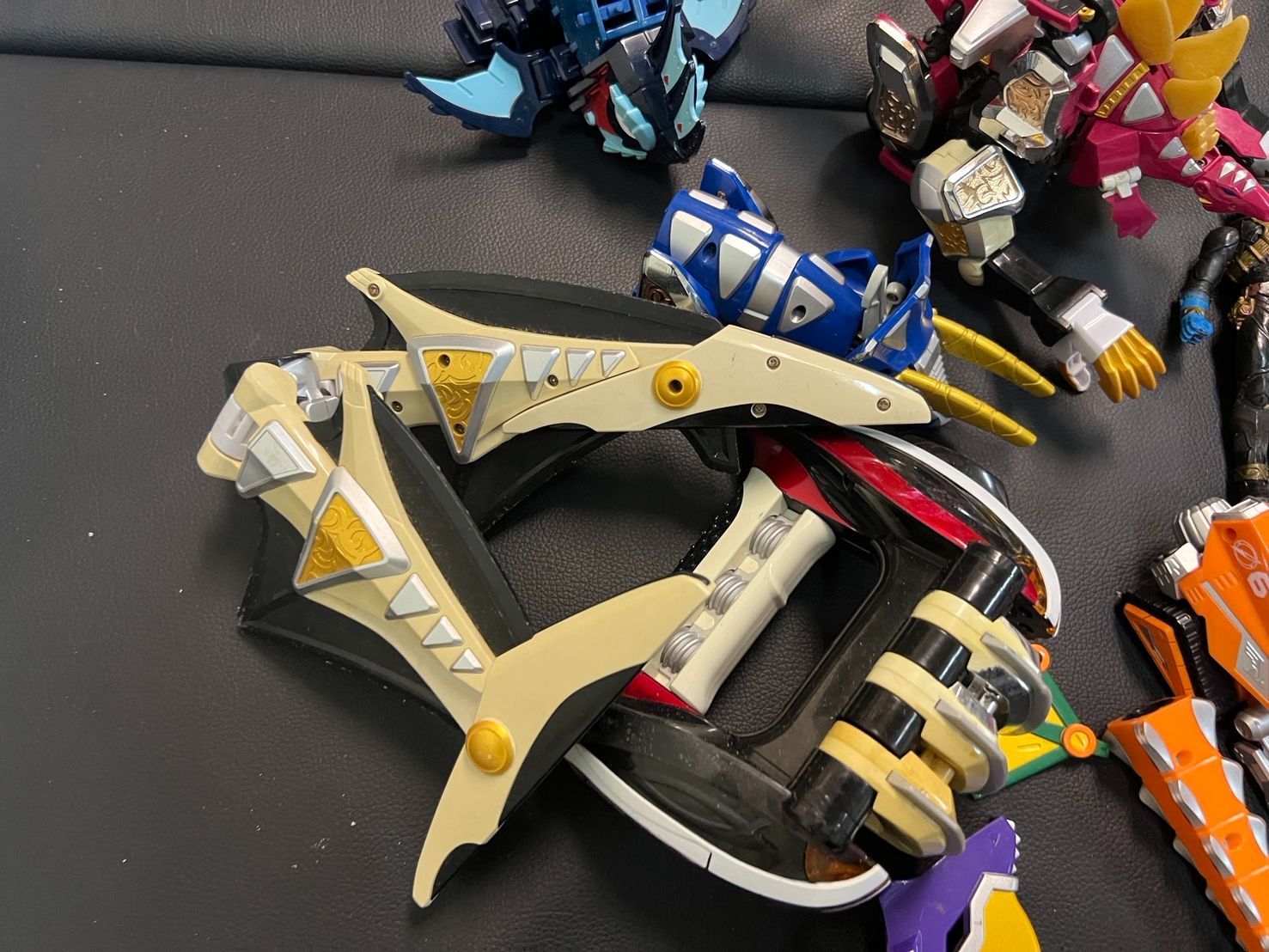 大量 まとめ売り】スーパー戦隊 仮面ライダー DXロボ 武器