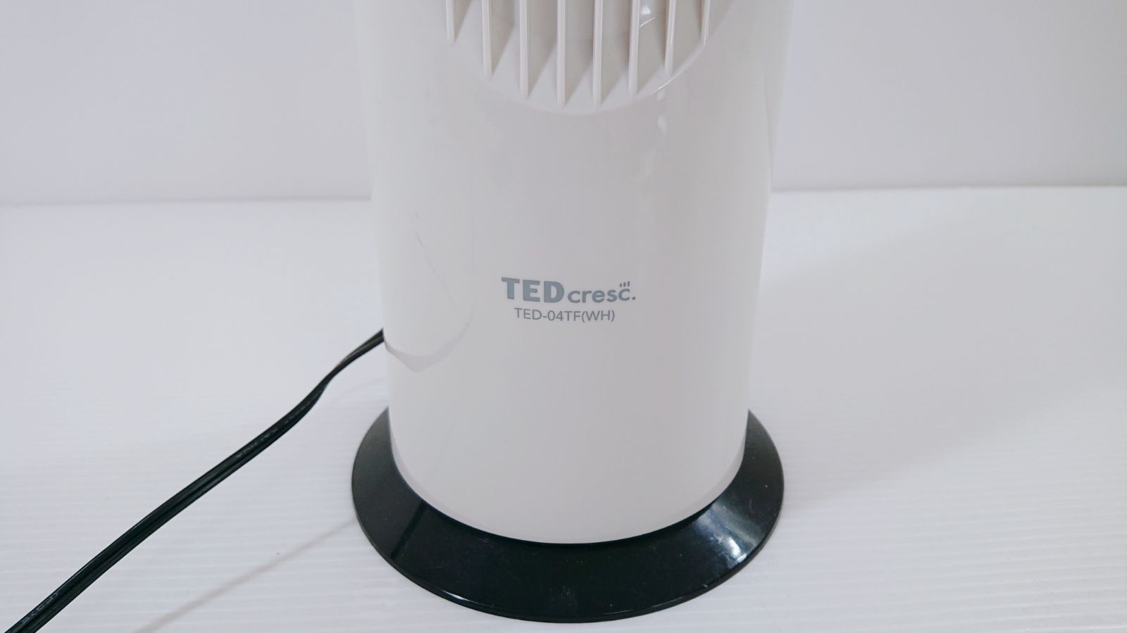 TEDcresc. リモコンタワー扇風機 TED-04TF(WH) 首振り機能 風量３段階