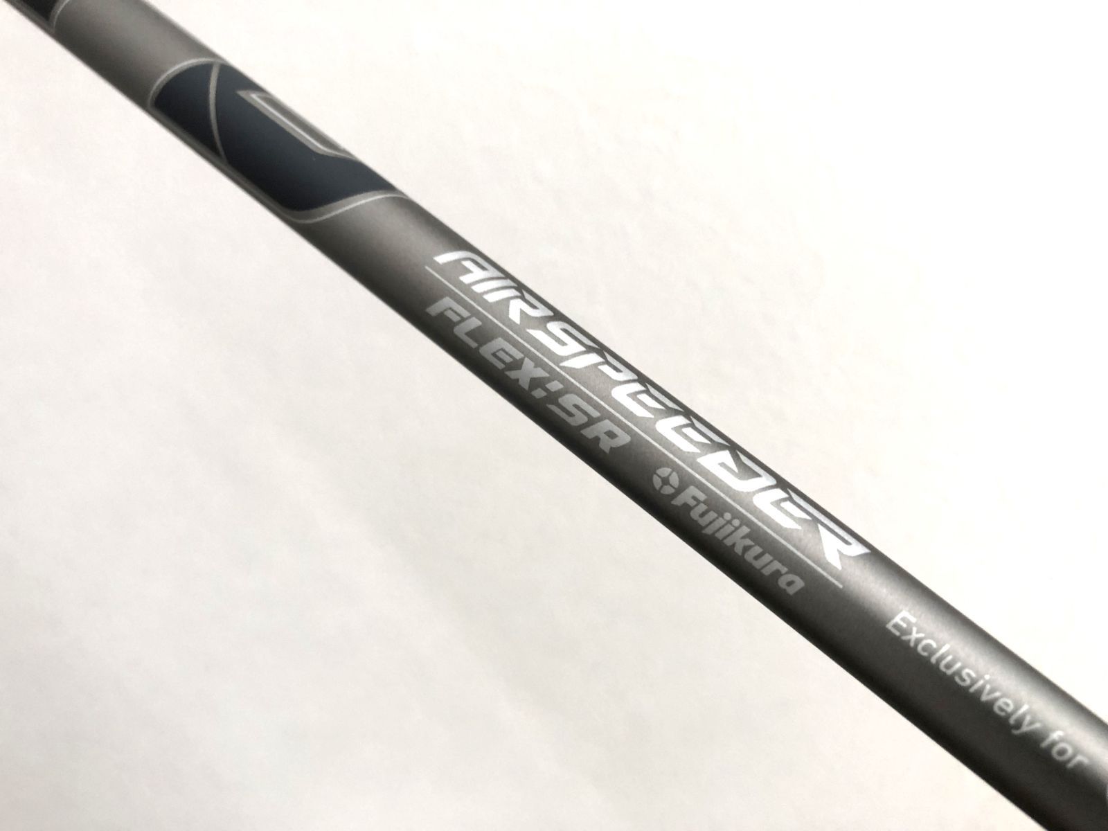 新品 最新 テーラーメイド スリーブ付 2025 エアスピーダー AiR