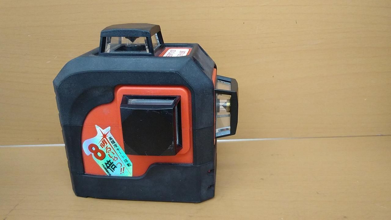 FUKUDA レーザー墨出し機