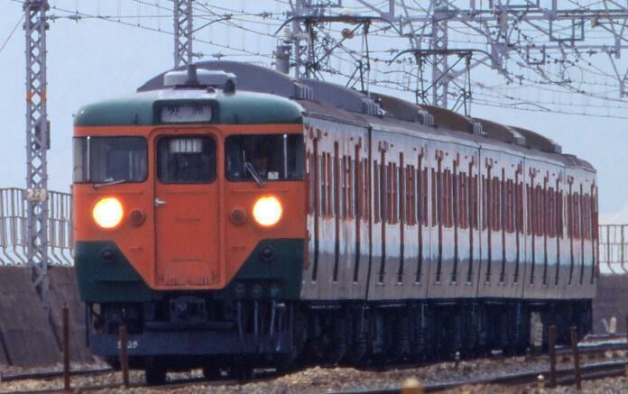 113-0系近郊電車(冷改車 湘南色 関西仕様)増結セットB(4両) 【TOMIX