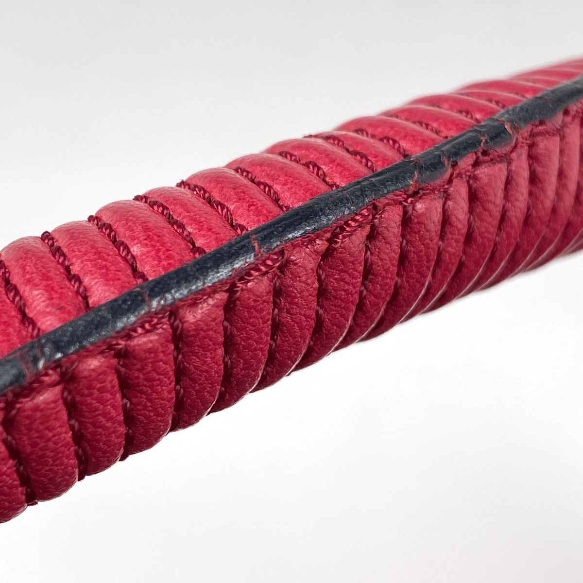 LOEWE ロエベ ナッパアイレ アナグラム レッド レザー ハンドバッグ