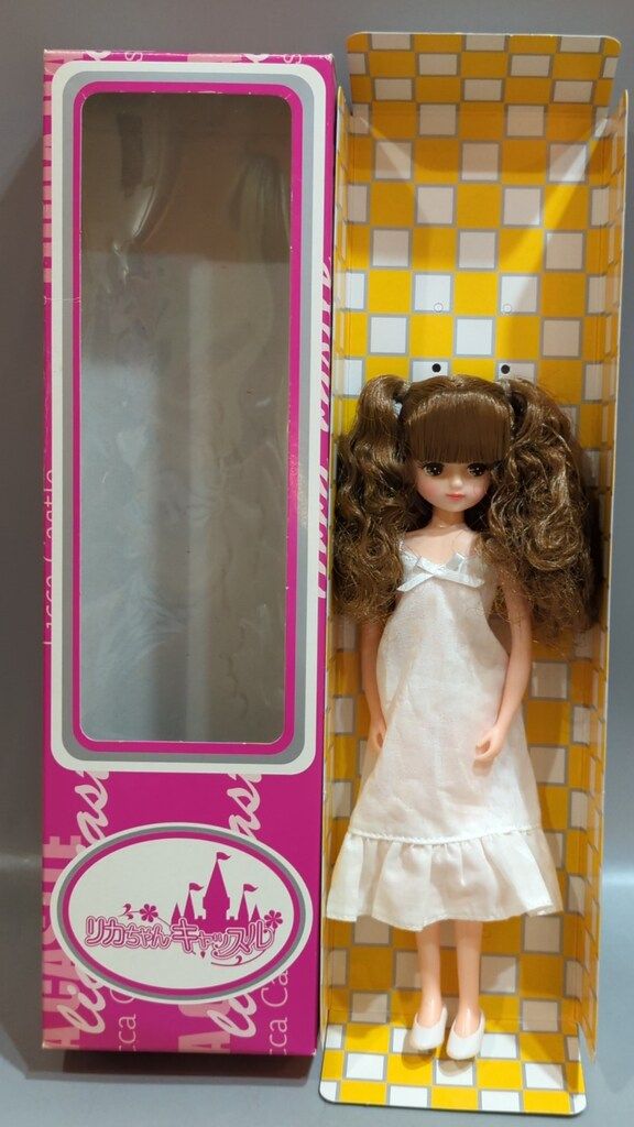 リカちゃんキャッスル　スペシャルリカちゃん　ツーテールカーリー前髪斜め　茶髪紫目 最終価格】リカちゃんキャッスル スペシャルリカちゃん 前髪