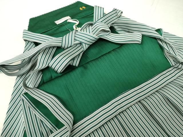 平和屋着物○男性 色紋付・羽織・行灯袴セット 鱗文様 銀通し地 