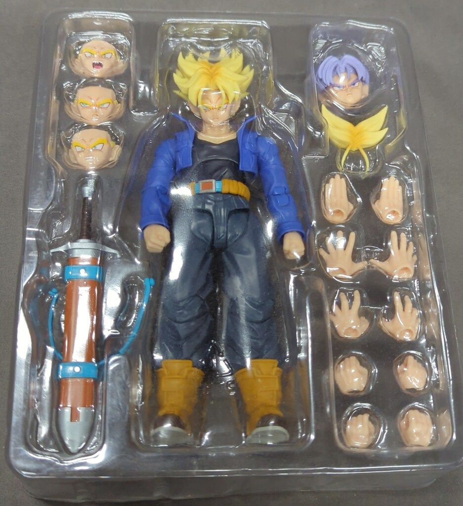 BANDAI スーパーサイヤ人トランクス-未来から来た少年- S.H.Figuarts スーパーサイヤ人トランクス-未来から来た少年