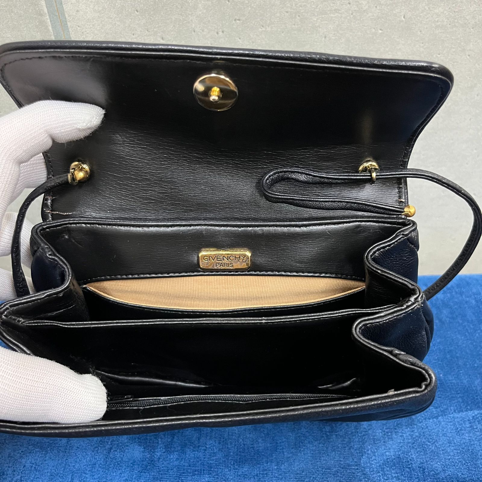 ジバンシー GIVENCHY ジバンシィ 4Gロゴ ショルダーバッグ