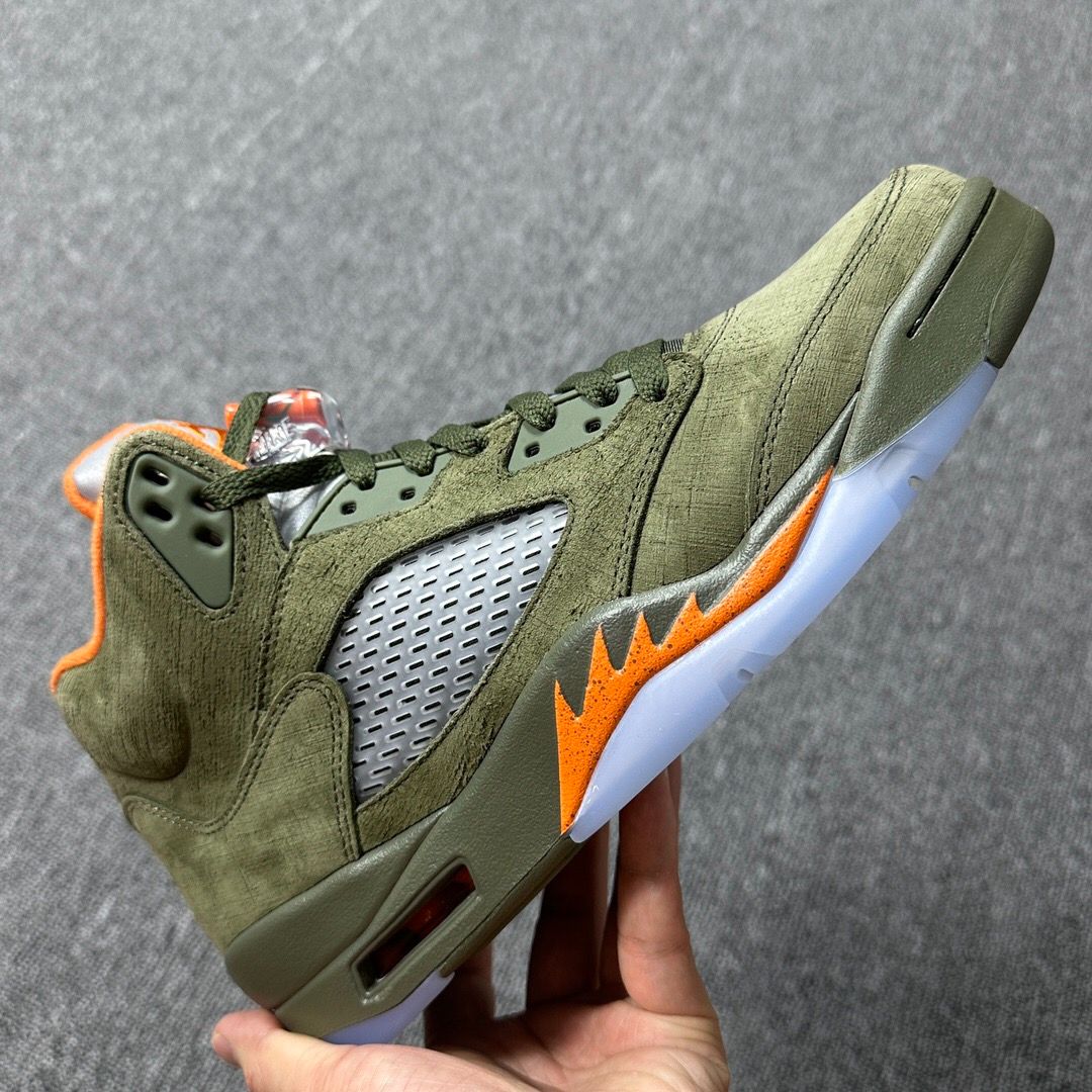 NIKE AIR JORDAN 5 “OLIVE” ARMY OLIVE/SOLAR ORANGE  ナイキ エアジョーダン 5 オリーブ アーミーオリーブ/ソーラー オレンジ(DD0587-308)