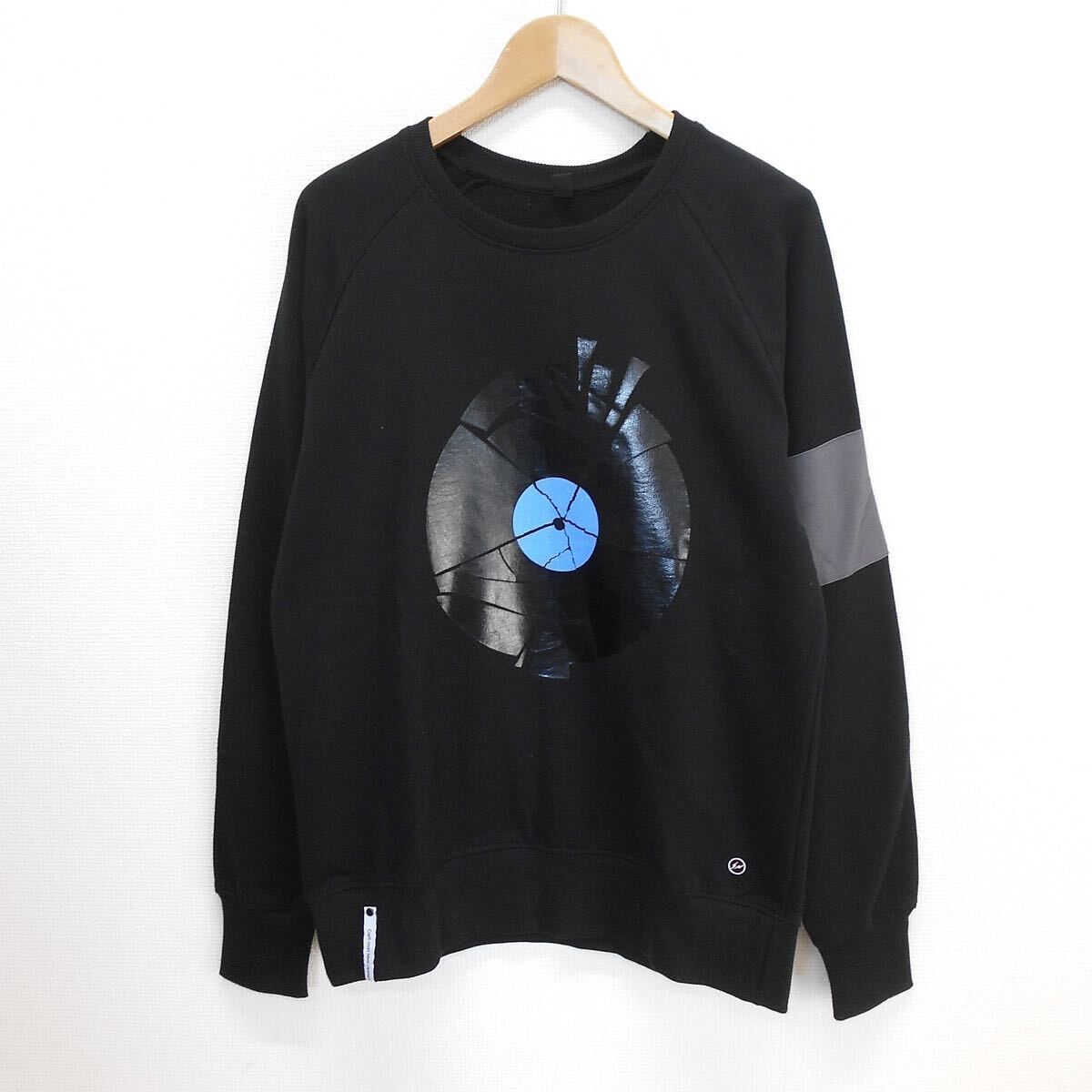 日本未発売AKA SIX×FRAGMENT スウェット トレーナー