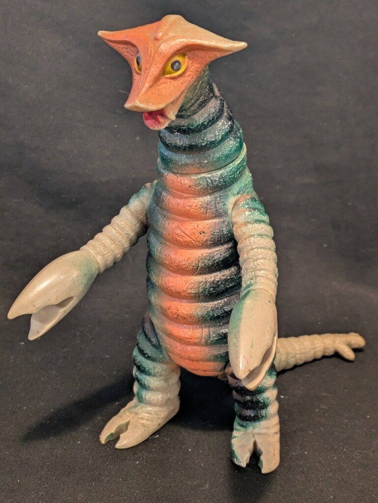 ポピー キングザウルス サドラー