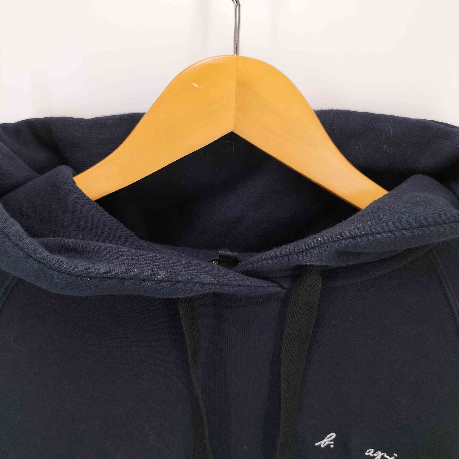To b. by agnès b.WK71 HOODIE ロゴパーカー To b. by agnes b.（トゥービーバイアニエスベー）の「WK71 HOODIE